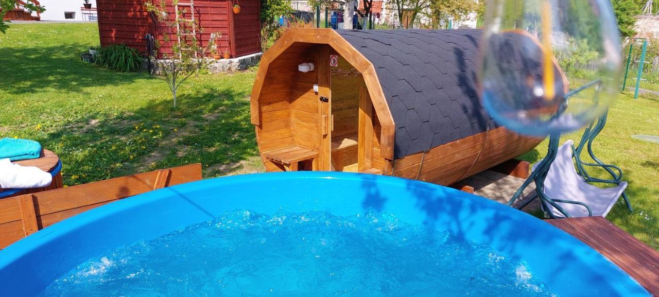 Maja Pokoje Z Widokiem Kameralna Agroturystyka Na Pogorzu Izerskim Z Sauna I Jacuzzi (Adults Only) Mirsk Exteriér fotografie